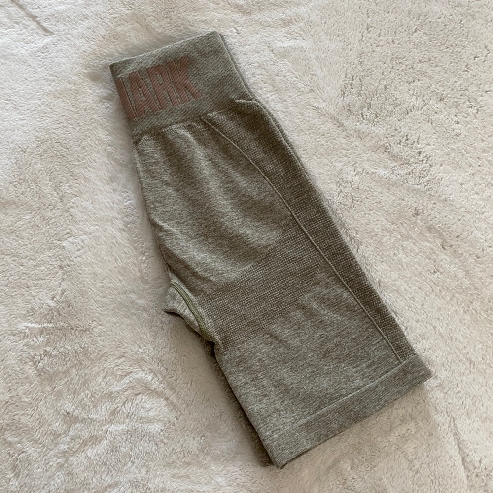 Flex High Waisted Biker Shorts (Taupe)